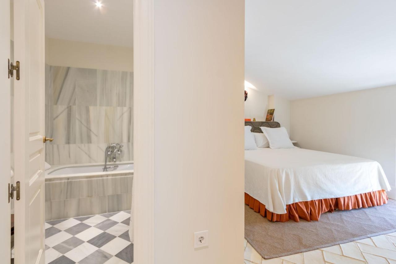 Aparthotel Real Casa De La Moneda Deluxe Sevilla